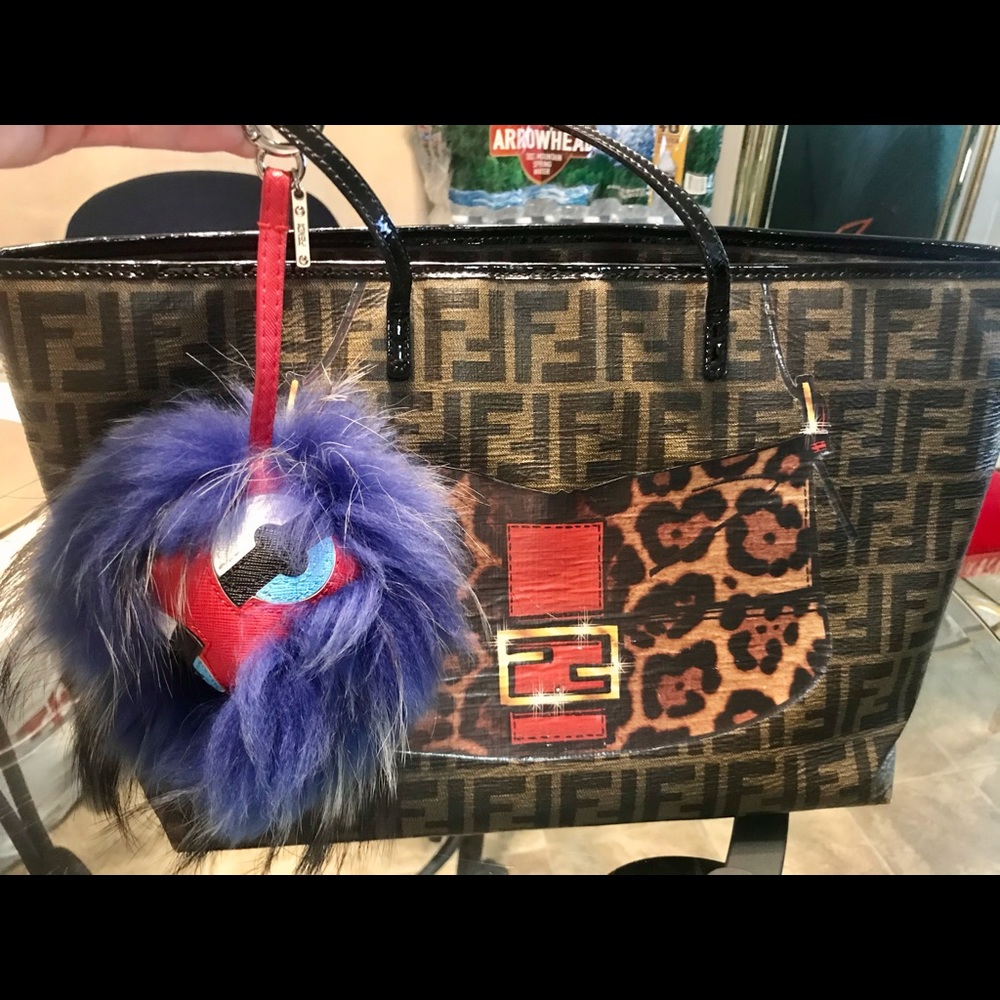 💠RARE FENDI TOTE💠